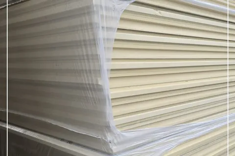 Płyta izolacyjna PIR termPIR® AL — II gatunek — zdjęcie z magazynu, płyta 50 mm
