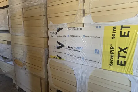 Płyta izolacyjna PIR termPIR ETX — II gatunek — paczki płyt termPIR ETX na magazynie