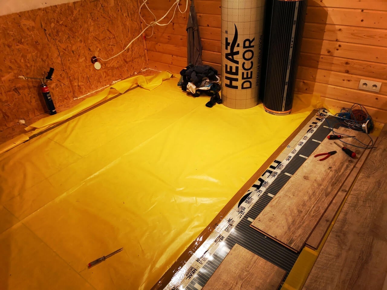 Floor Insulation with Electric Underfloor Heating — | BOKKA — zdjęcie 4